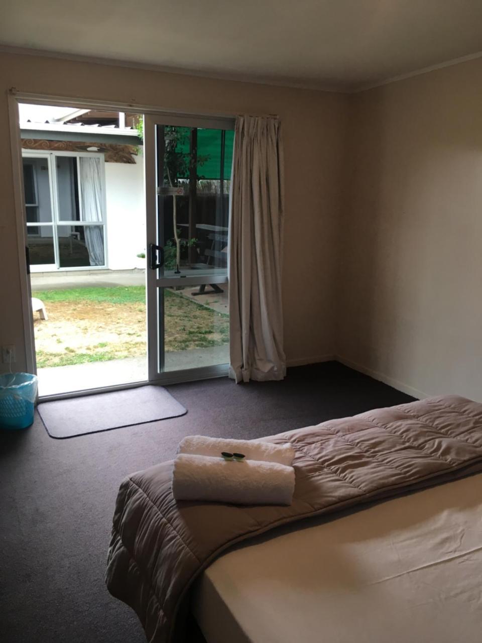 Beachcomber Lodge & Backpacker Kaitaia Exterior photo